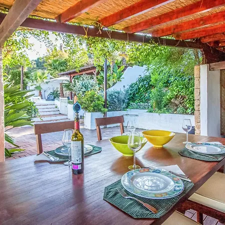 Holiday home 3 Bedroom Pet Friendly In Trencall *
